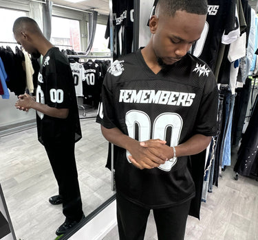 TEE SHIRT - REMEMBERS 00 BLACK